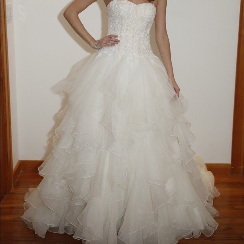 Oleg Cassini Wedding Dress